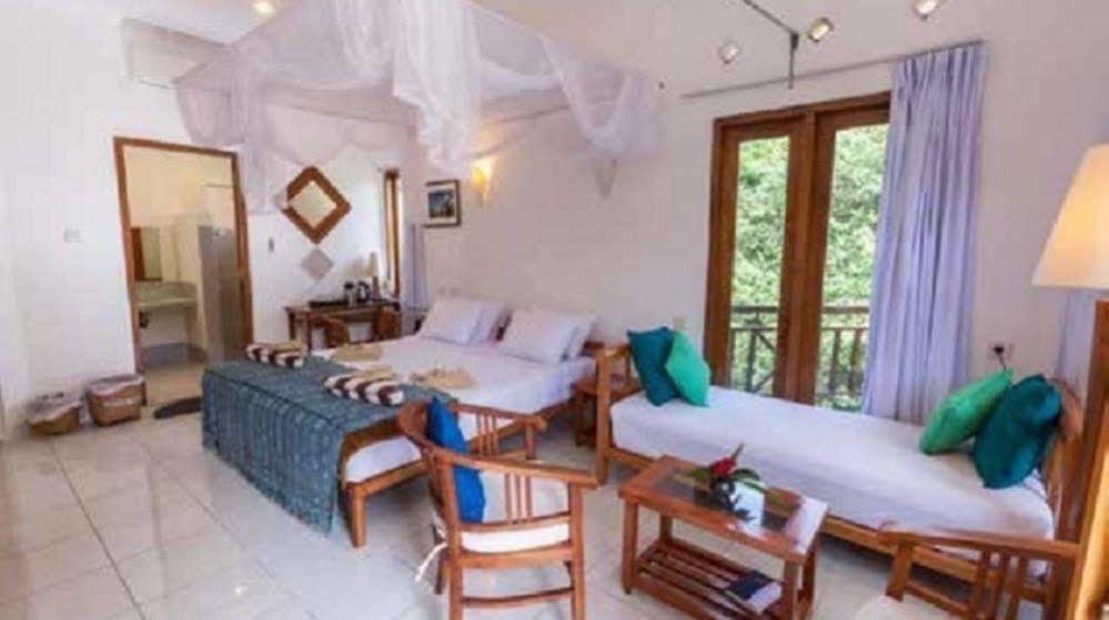 Bajo Komodo Eco Lodge Labuan Bajo Extérieur photo